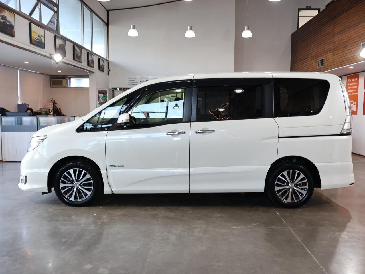 2016 Nissan Serena