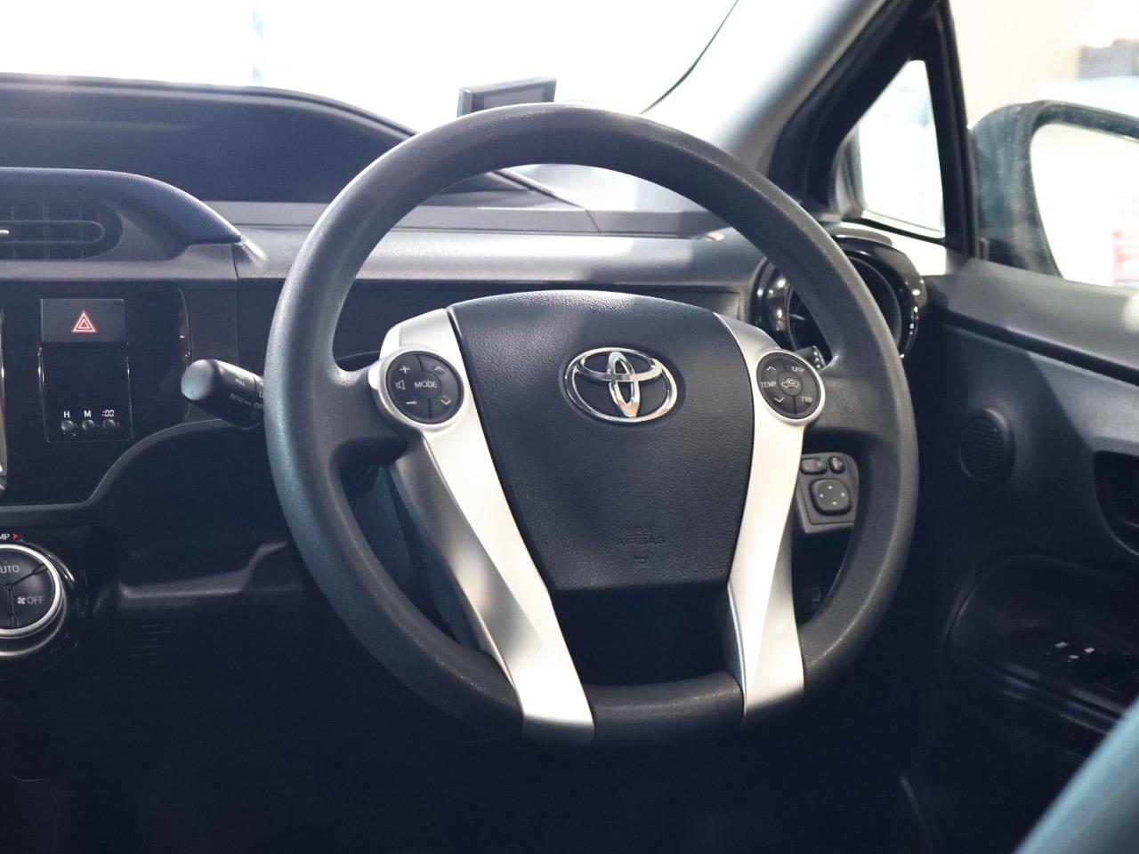 2015 Toyota Aqua