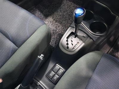 2015 Toyota Aqua - Thumbnail