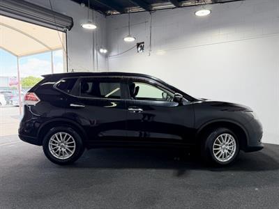 2015 Nissan X-Trail - Thumbnail