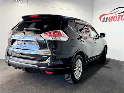 2015 Nissan X-Trail - Thumbnail