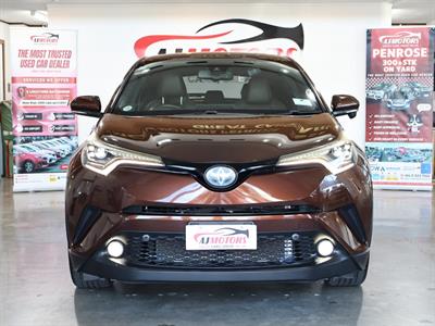 2017 Toyota C-HR - Thumbnail