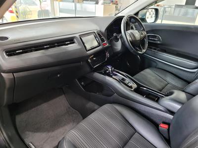 2015 Honda Vezel - Thumbnail