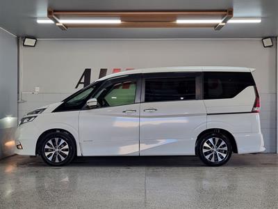 2019 Nissan Serena - Thumbnail