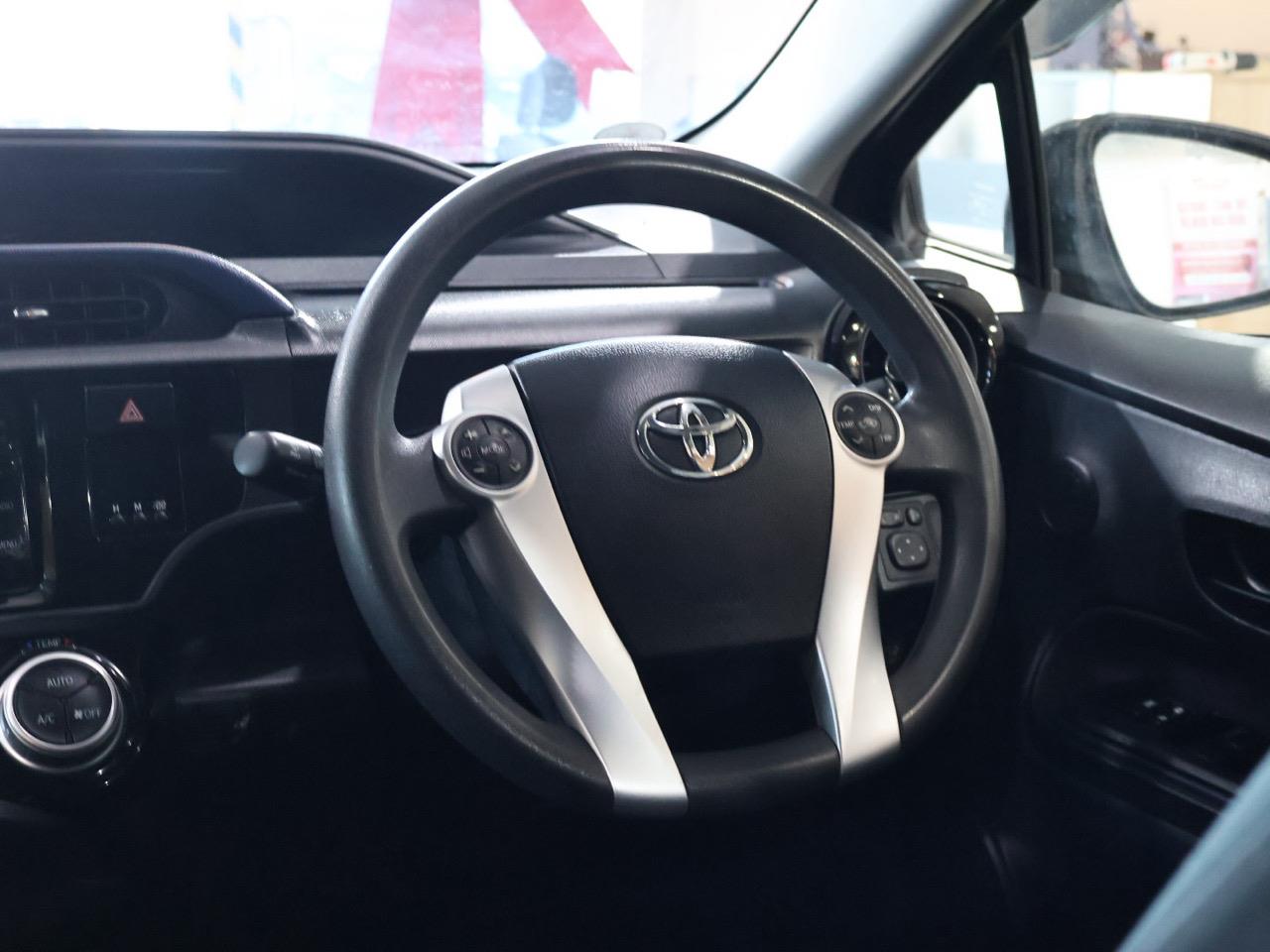 2015 Toyota Aqua