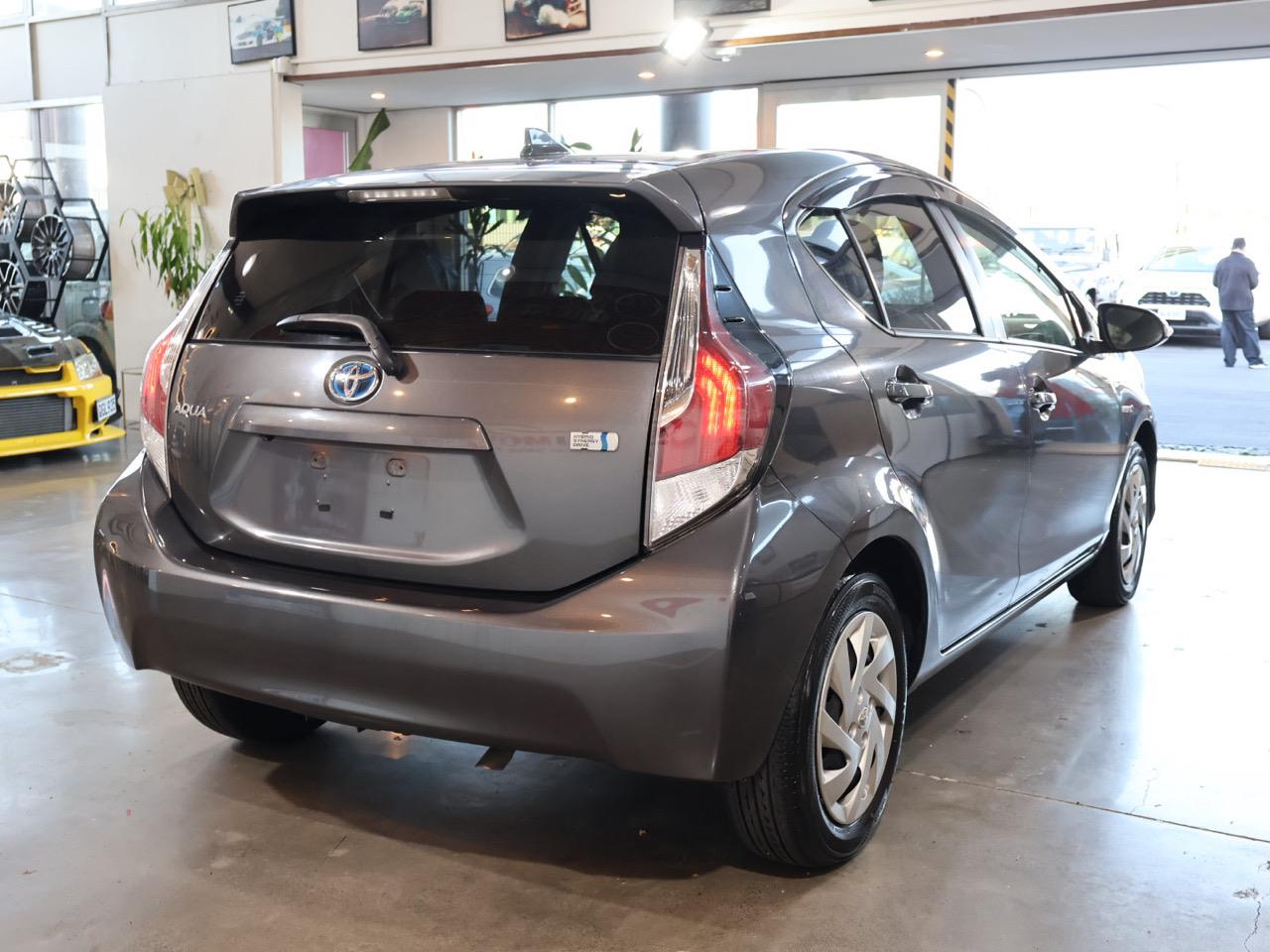 2015 Toyota Aqua