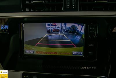 2016 Toyota Auris - Thumbnail