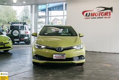 2016 Toyota Auris - Thumbnail