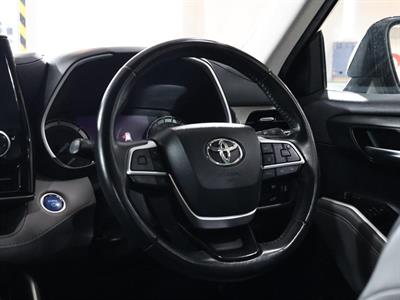 2022 Toyota Highlander - Thumbnail
