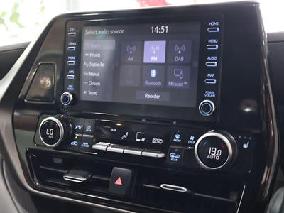 2022 Toyota Highlander - Thumbnail