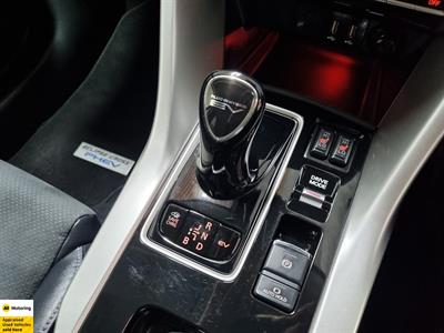 2022 Mitsubishi Eclipse Cross - Thumbnail