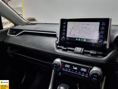 2022 Toyota RAV4 - Thumbnail