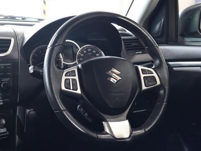 2012 Suzuki Swift - Thumbnail