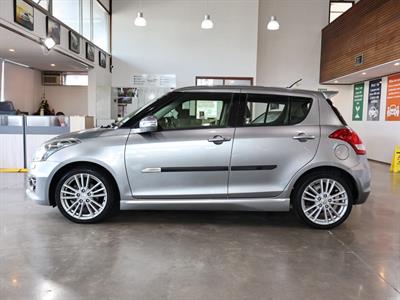2012 Suzuki Swift - Thumbnail