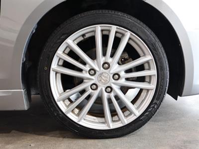 2012 Suzuki Swift - Thumbnail