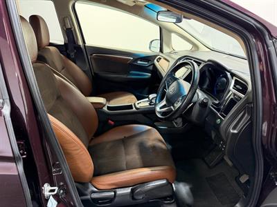 2015 Honda Shuttle - Thumbnail