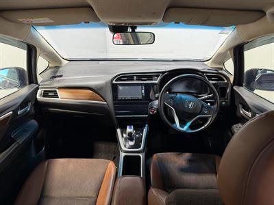 2015 Honda Shuttle - Thumbnail