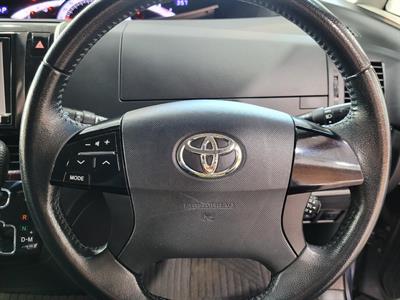 2014 Toyota Estima - Thumbnail