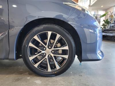 2014 Toyota Estima - Thumbnail