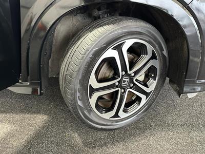 2014 Honda Vezel - Thumbnail