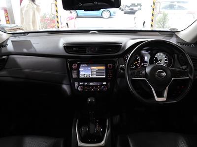 2017 Nissan XTRAIL - Thumbnail