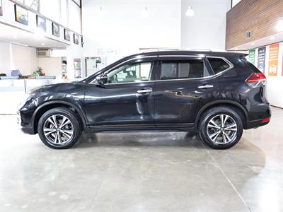 2017 Nissan XTRAIL - Thumbnail