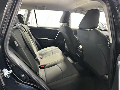 2019 Toyota RAV4 - Thumbnail