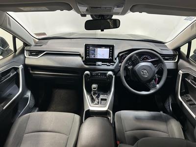 2019 Toyota RAV4 - Thumbnail