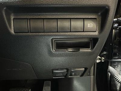 2019 Toyota RAV4 - Thumbnail