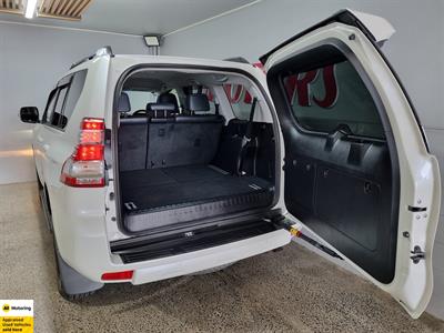 2016 Toyota Land Cruiser Prado - Thumbnail