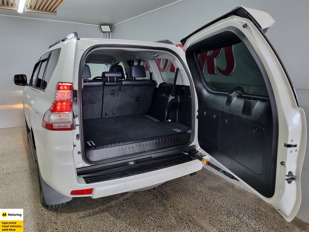 2016 Toyota Land Cruiser Prado