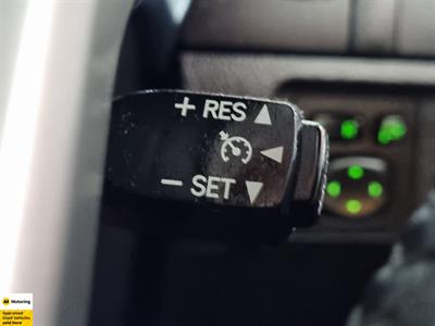 2016 Toyota Land Cruiser Prado - Thumbnail