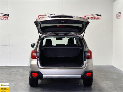 2015 Subaru Legacy - Thumbnail