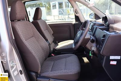 2014 Toyota Spade - Thumbnail