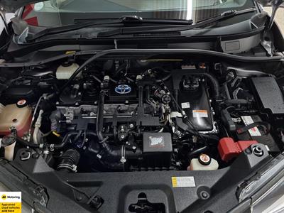 2017 Toyota C-HR - Thumbnail