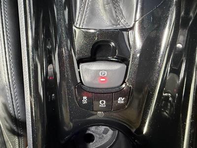 2019 Toyota C-HR - Thumbnail