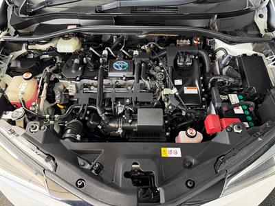 2019 Toyota C-HR - Thumbnail