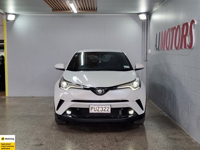 2018 Toyota C-HR - Thumbnail