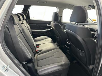 2021 Hyundai Santa Fe - Thumbnail