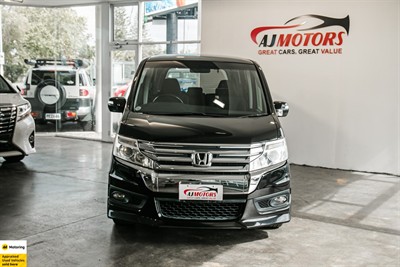 2013 Honda Step Wagon - Thumbnail