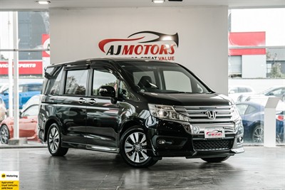 2013 Honda Step Wagon - Thumbnail