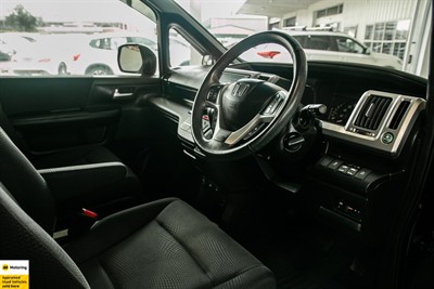 2013 Honda Step Wagon - Thumbnail