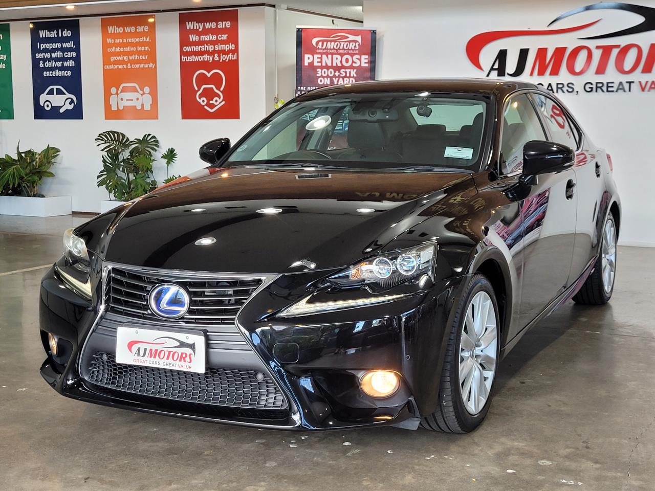 2013 Lexus IS 300h