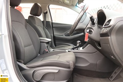 2022 Hyundai i30 - Thumbnail