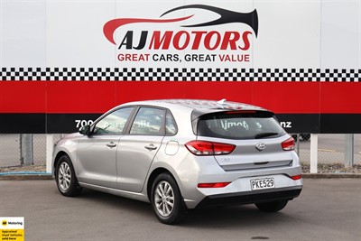 2022 Hyundai i30 - Thumbnail