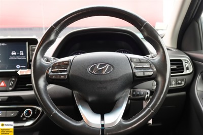 2022 Hyundai i30 - Thumbnail