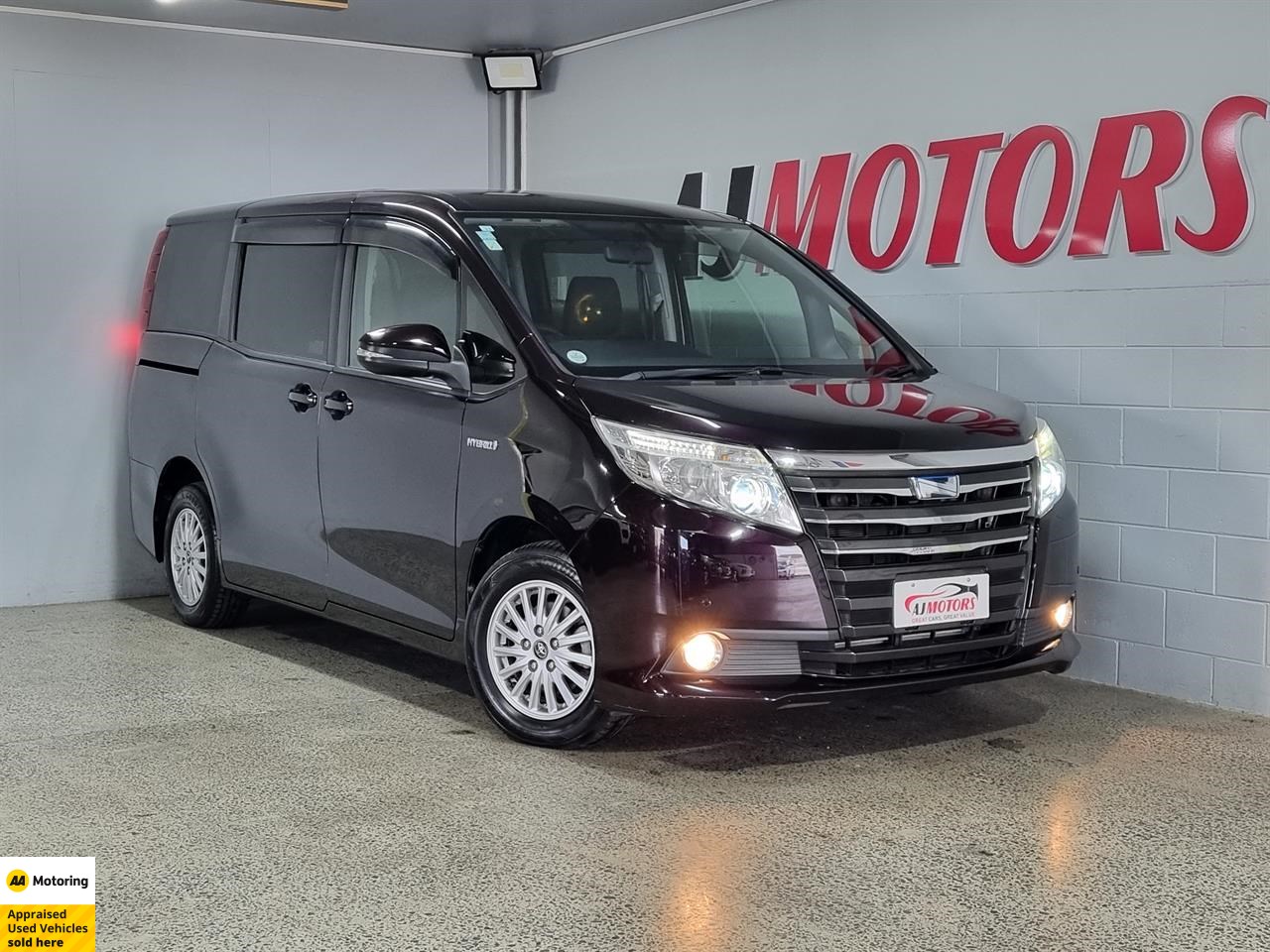 2014 Toyota Noah