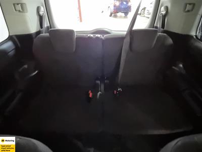 2014 Toyota Noah - Thumbnail