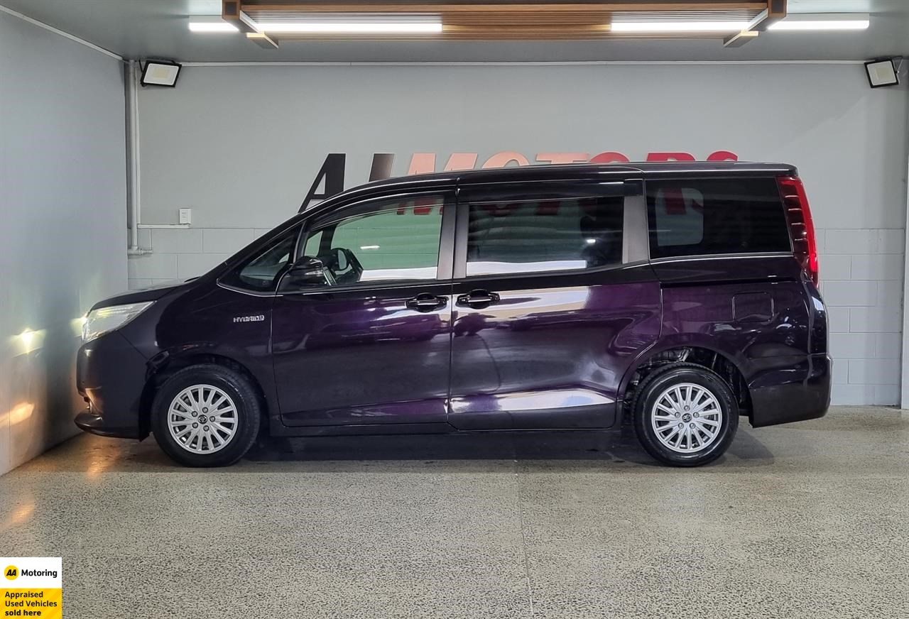 2014 Toyota Noah