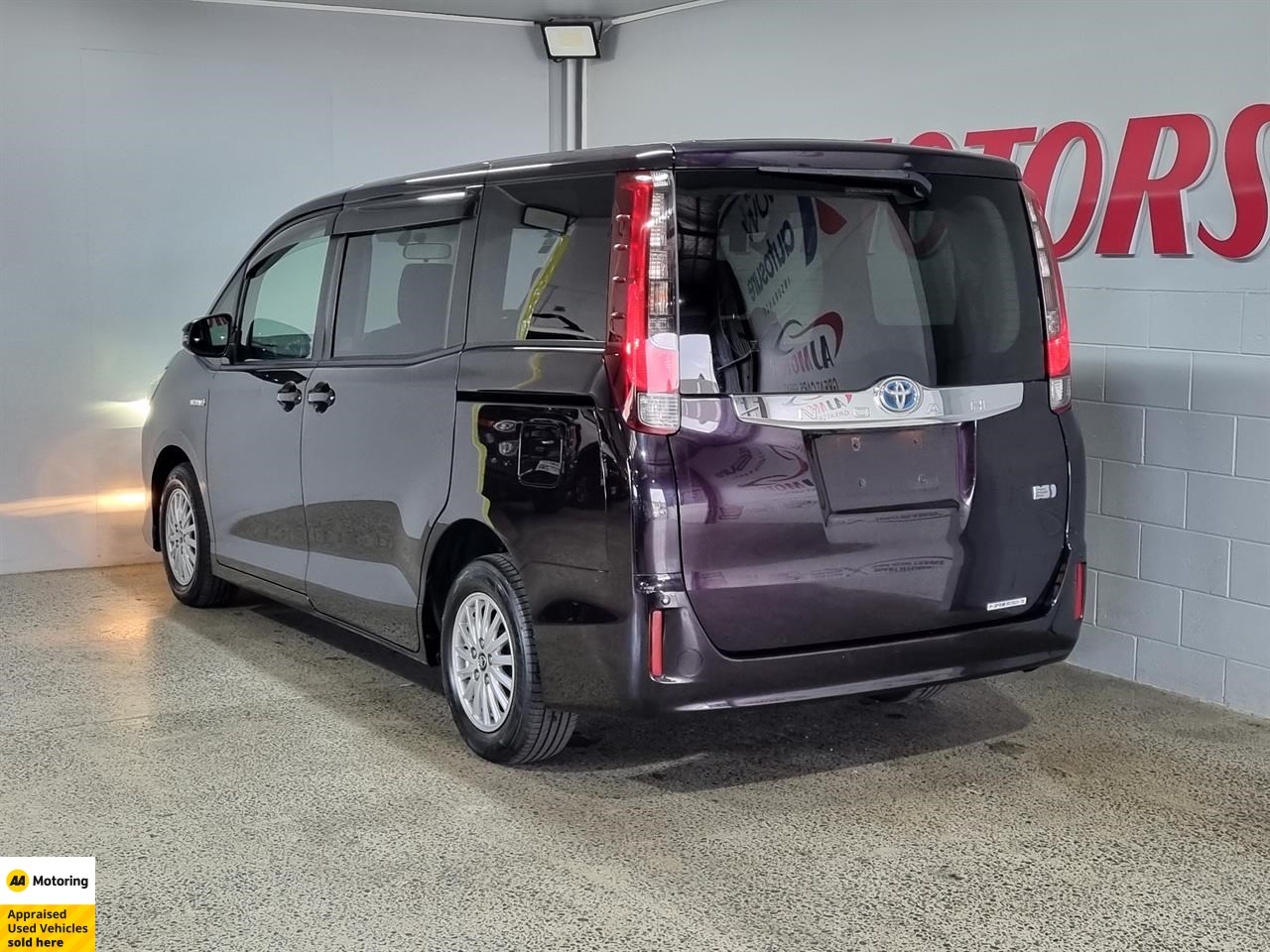 2014 Toyota Noah
